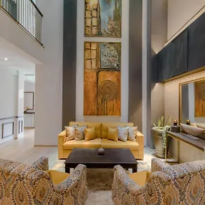 Yara Hotel